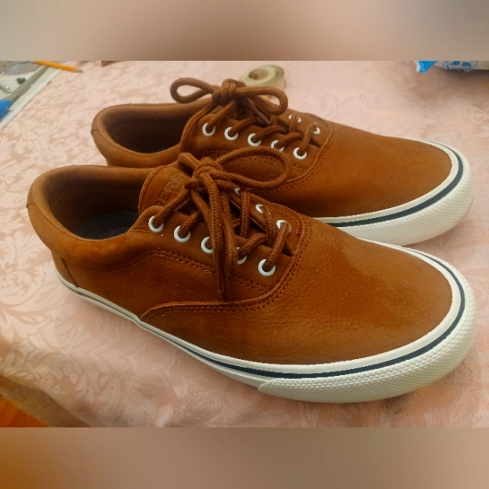Men's Sperry Top Sider shoes size 8
